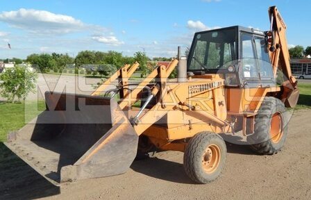Запчасти Case 580CCK